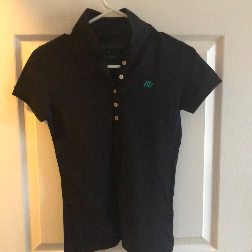 Small black polo from Aéropostale